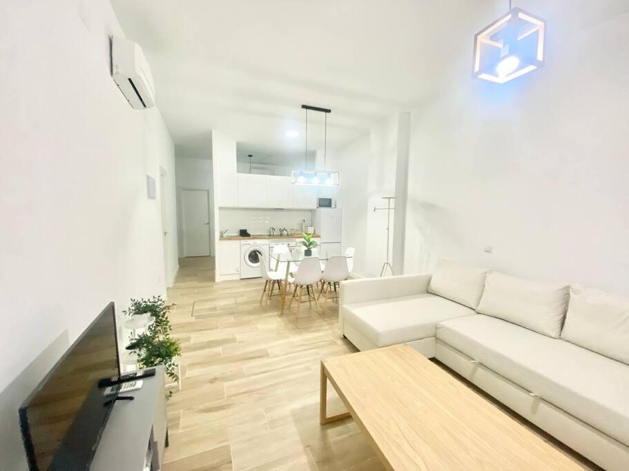Ferienwohnung Puente Praga Aparment Madrid Exterior foto